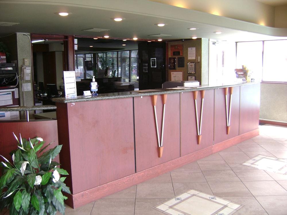 Days Inn By Wyndham Victoria On The Harbour Ngoại thất bức ảnh