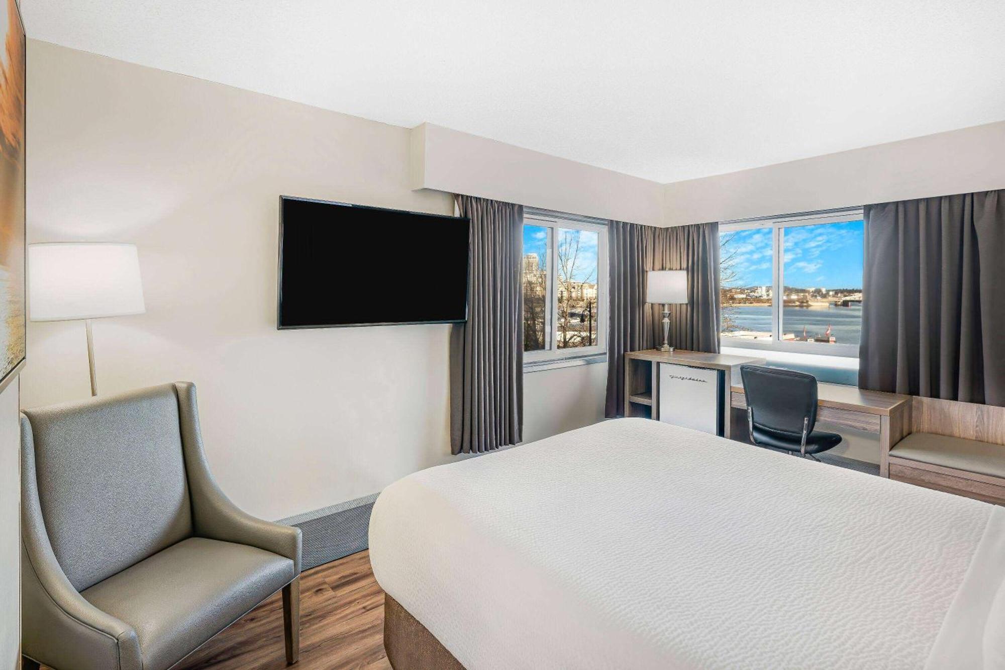 Days Inn By Wyndham Victoria On The Harbour Ngoại thất bức ảnh