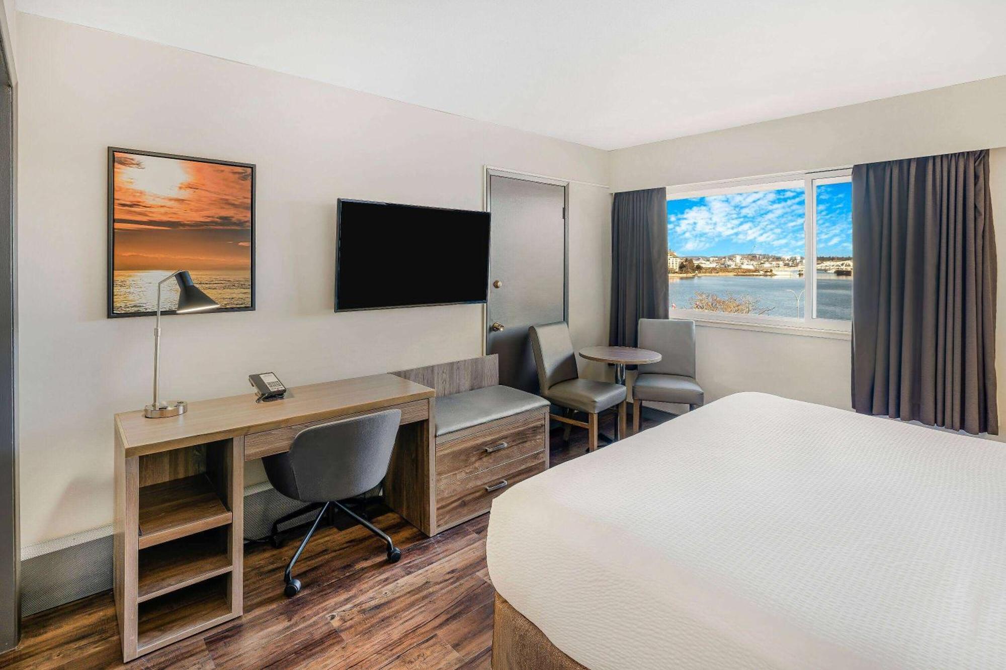 Days Inn By Wyndham Victoria On The Harbour Ngoại thất bức ảnh