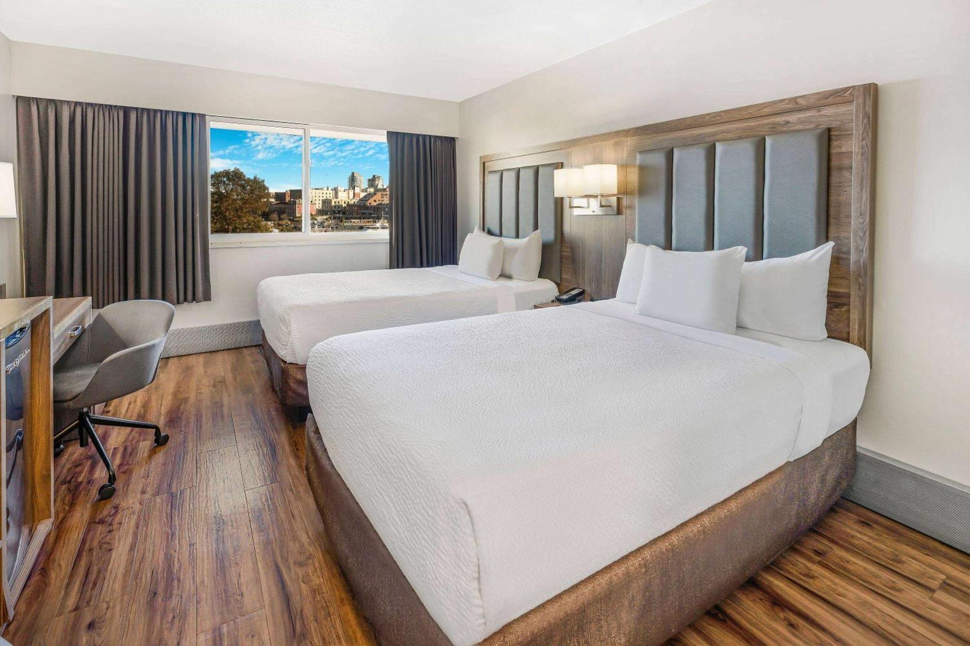 Days Inn By Wyndham Victoria On The Harbour Ngoại thất bức ảnh
