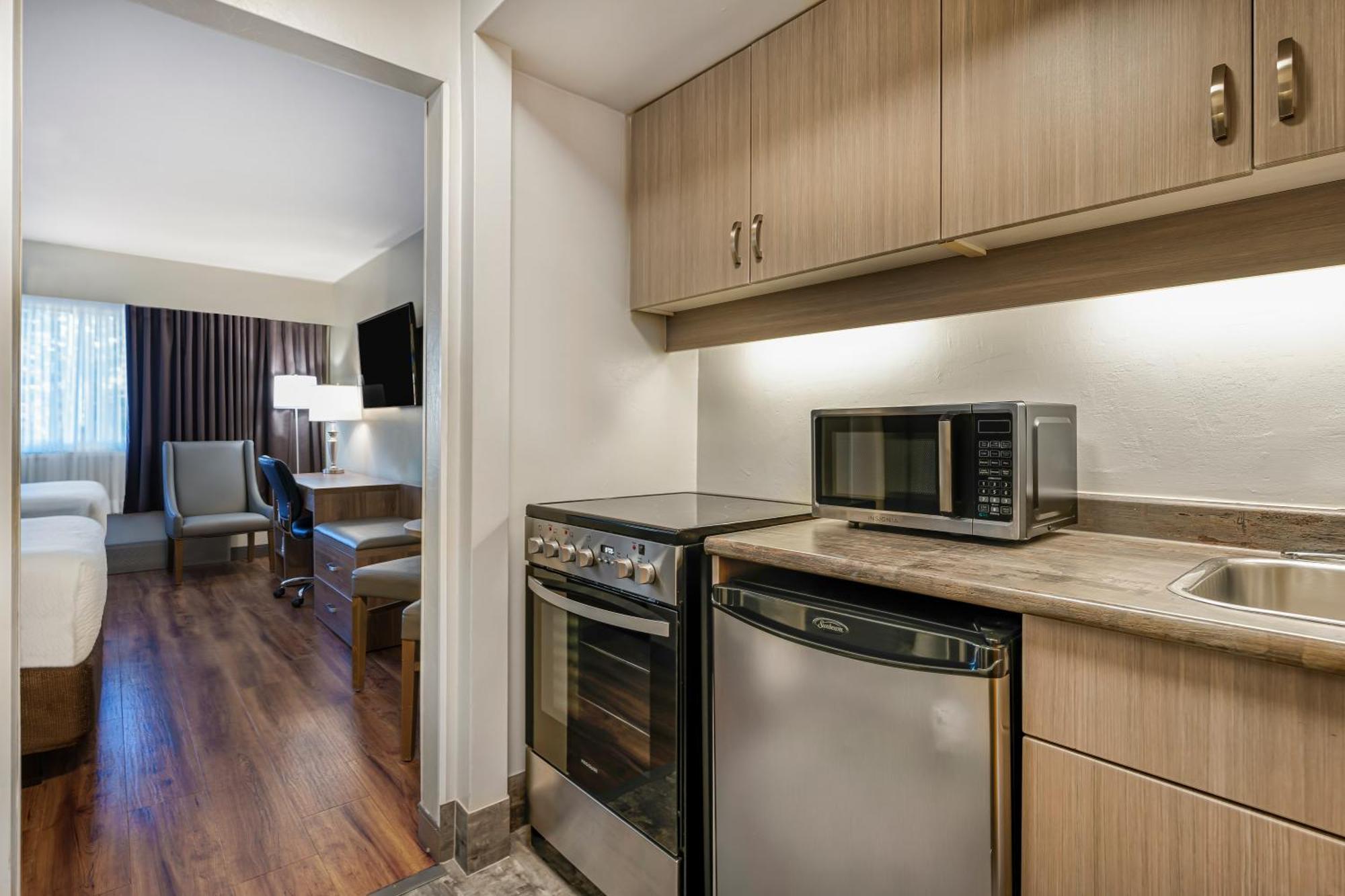 Days Inn By Wyndham Victoria On The Harbour Ngoại thất bức ảnh