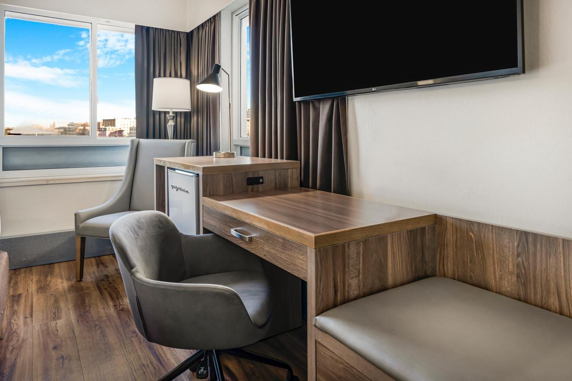 Days Inn By Wyndham Victoria On The Harbour Ngoại thất bức ảnh